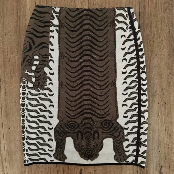 Marc Cain Wool Blend Knit Skirt – Tiger Print, Size Small (US 4) - Picture 12 of 12